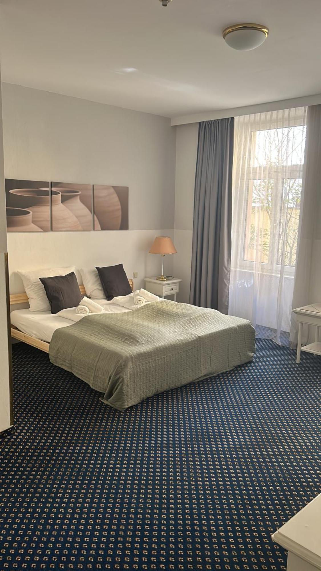 Self-Check-In Hotel Adlon Vienne Extérieur photo